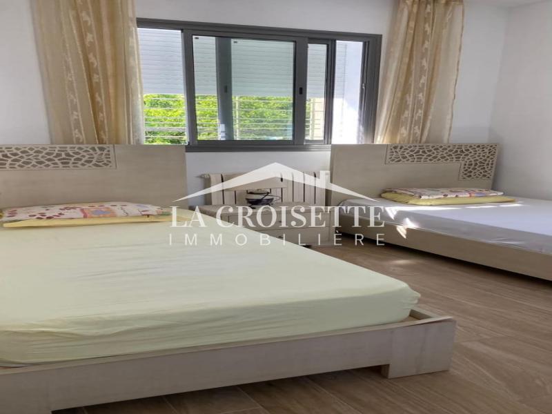 Duplex S+3 meublé à La Marsa